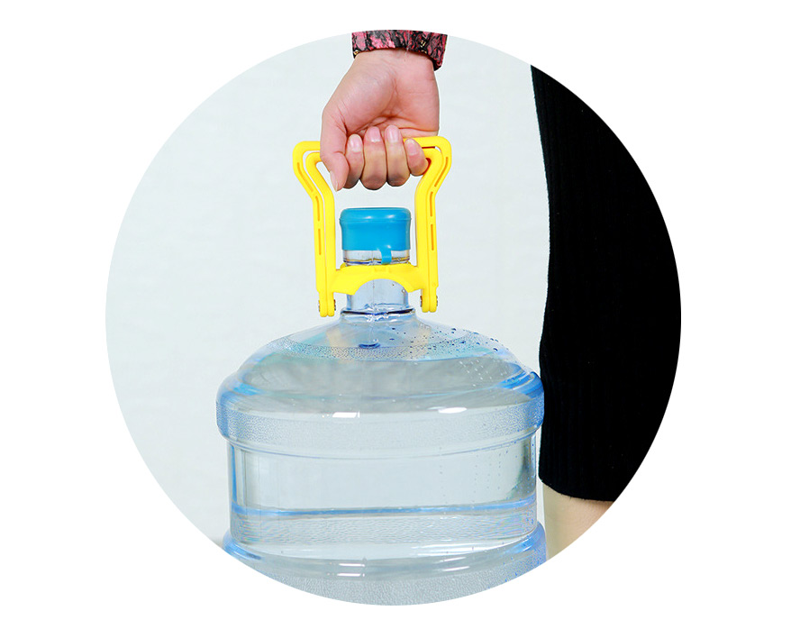 versatile-gallon-water-bottle-handle-3